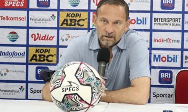 BRI Liga 1: Dejan Kecewa Akibat Gol Kesalahan Sendiri