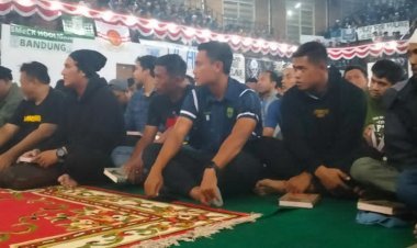 Hadiri Doa Bersama Untuk Korban Tragedi Kanjuruhan, Dado dan Hanif Berharap Suporter Indonesia Bersatu