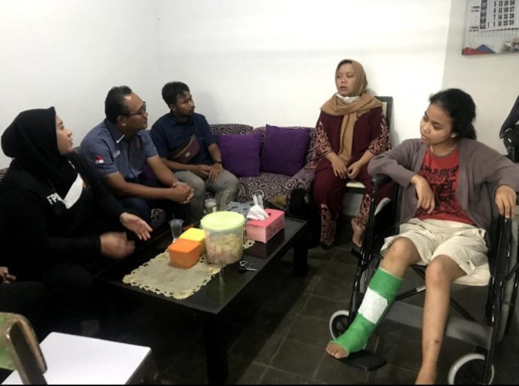 PT LIB Salurkan Santunan untuk Korban Luka Berat Tragedi Kanjuruhan
