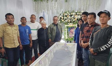 Melayat ke Rumah Duka, PSMS Sampaikan Turut Berduka Atas Meninggalnya Yongki Haurissa