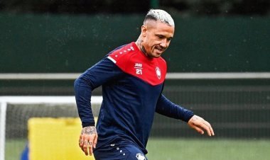 Merokok di Bangku Cadangan, Nainggolan Bakal Dijual Januari Nanti