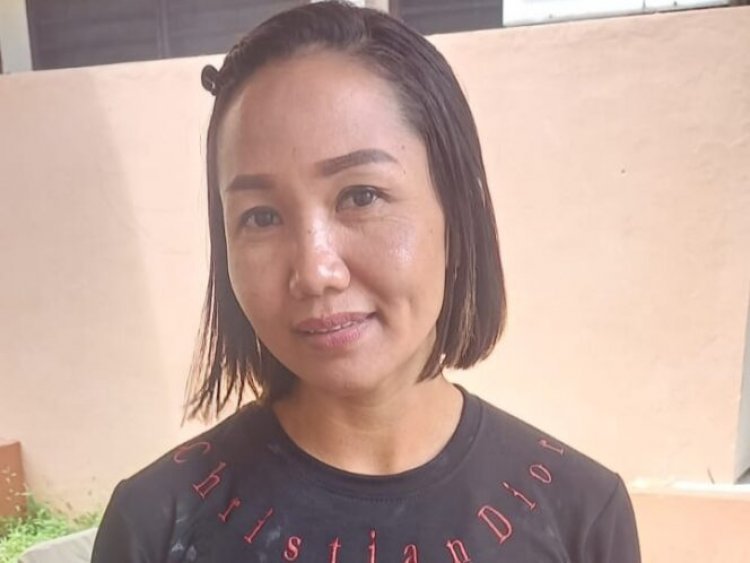 Sukses Diet dan Emas Perdana Bagi Lifter Tapteng Rika di Porprovsu 2022