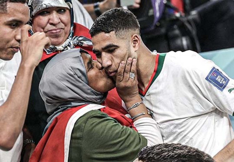 Usai Maroko Sikat Belgia, Achraf Hakimi Datangi Sang Ibu