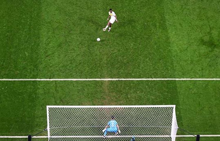 Penalti di Akhir Babak Pertama Bawa Senegal Ungguli Ekuador