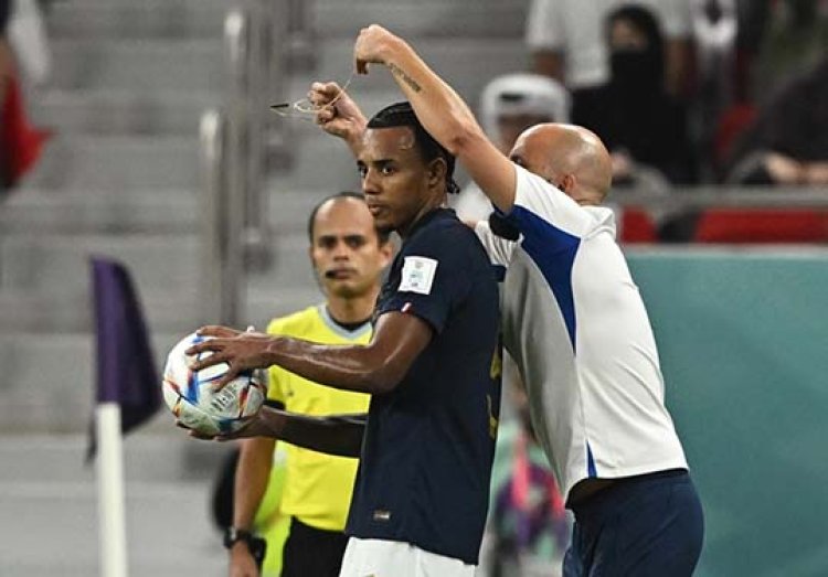 Ketahuan Pakai Kalung di Pertandingan, Didier Deschamps Sebut Jules Kounde Percaya Mistis