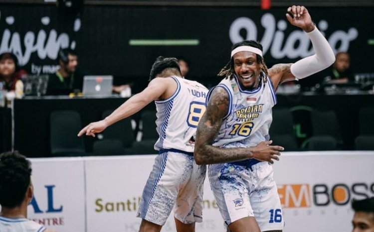 IBL Tokopedia 2023:Jarred Shaw Unjuk Gigi, Prawira Terus Tancap Gas