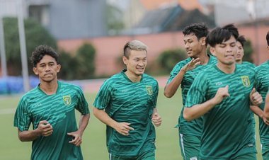 Sho Yamamoto Tiba di Surabaya dan Langsung Gabung Latihan