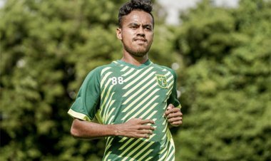 Masa Depan Alwi Slamat di Persebaya Masih Abu Abu