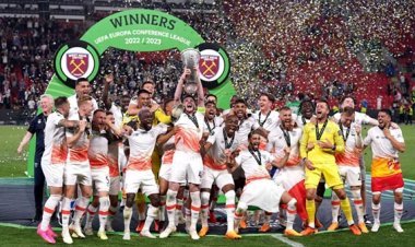 West Ham United Juara Conference League