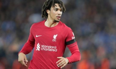 Konsistensi Jadi Kunci Liverpool Saingi Manchester City