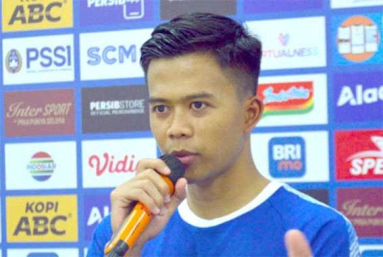 Pulang Kampung, Edo Febriansyah Incar Kemenangan Perdana Persib Musim Ini di Kediri