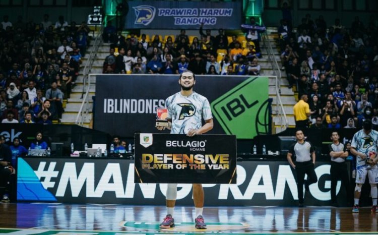 IBL Tokopedia 2023: Reza Guntara Terpilih Sebagai Defensive Player of The Year