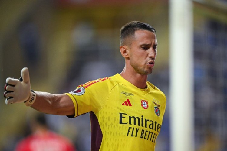 Potensi Ditinggal Dean Henderson, Man United Bidik Kiper Timnas Yunani