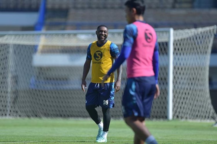 Masa Depan Levy Madinda di Persib Ditentukan Tiga Pihak