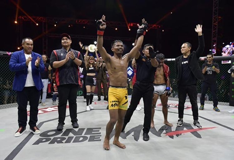Tonton Langsung One Pride, Menpora Dito Sebut MMA Pilihan Karir Dunia Olahraga