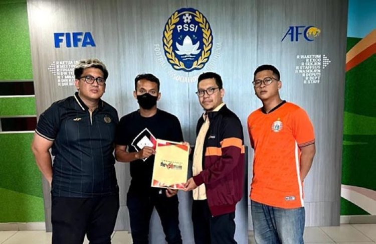 The Jakmania Kirim Surat kepada Erick Thohir Soal Perbaikan Kualitas Wasit