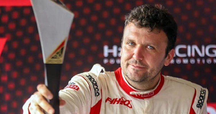 Sekilas Tentang Bartek Marszalek, Juara F1H2O Danau Toba Tahun Lalu