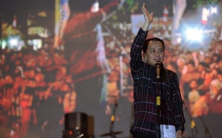 Pj Gubernur Agus Fatoni Bersama Ribuan Masyarakat Ikut Rayakan Puncak Peringatan HUT Kabupaten Padanglawas ke-17