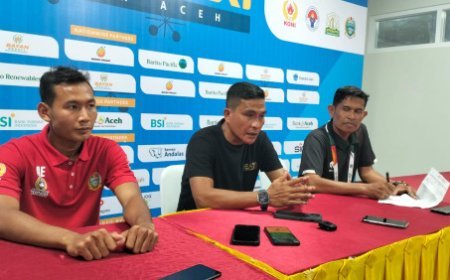 Pertandingan Sepakbola Putra Grup B PON XXI: Sumatera Utara dan Sulawesi Barat Berakhir Imbang 1-1