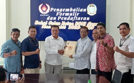 Parlautan Siregar Kembalikan Formulir Pendaftaran sebagai Balon Ketua KONI Sumut