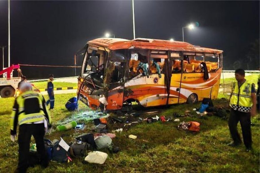 Bus Rombongan Atlet Karate Sumut Alami Kecelakaan di Tol Padang–Sicincin, 2 Tewas dan 29 Luka
