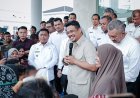 GUBERNUR BOBBY GRATISKAN UANG SEKOLAH SISWA SMA/SMK NEGERI KORBAN BENCANA