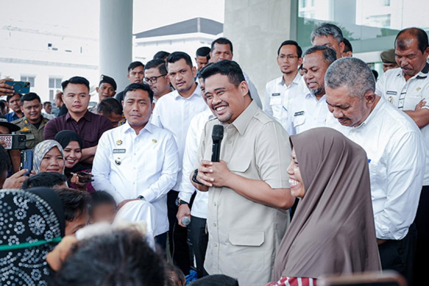 GUBERNUR BOBBY GRATISKAN UANG SEKOLAH SISWA SMA/SMK NEGERI KORBAN BENCANA