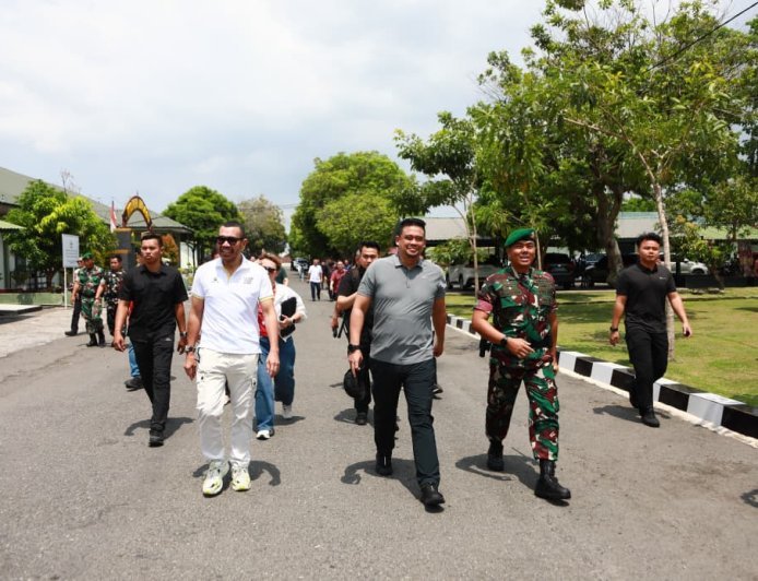 GUBERNUR SUMUT TINJAU STADION TELADAN, TARGET RAMPUNG MEI 2026