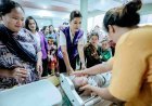 KAHIYANG AYU TINJAU PELAYANAN POSYANDU DI SAMOSIR, TEKANKAN PENTINGNYA KESEHATAN IBU DAN ANAK
