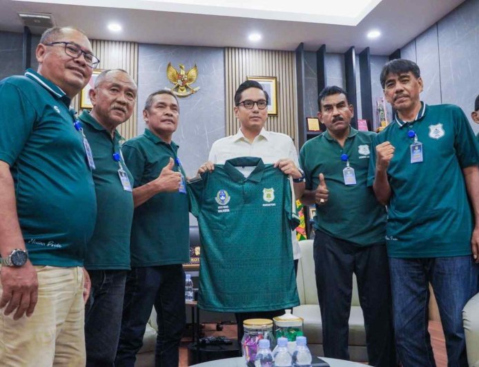 Rico Waas dan Mantan PSMS Bahas Penguatan Ekosistem Sepak Bola Usia Muda di Medan