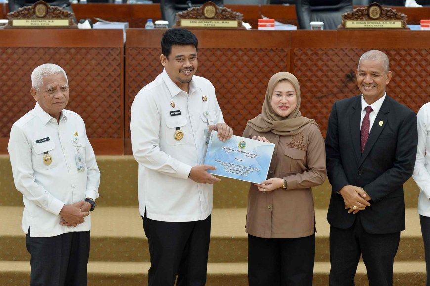 Gubernur Bobby Nasution Sampaikan Ranperda Pertanggungjawaban APBD 2025, Pemprov Sumut Catat Surplus Rp521,494 Miliar