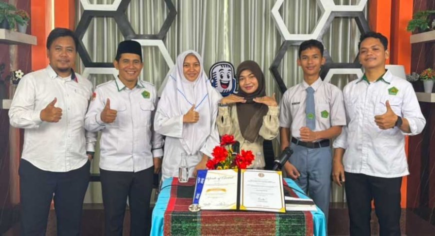 Siswa MTsN 3 Medan Jadi Narasumber RRI, Bagikan Kisah Sukses Raih Prestasi Taekwondo Internasional