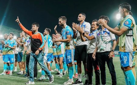 Nil Maizar Soroti Fokus Pertahanan Semen Padang FC Usai Dua Laga Championship