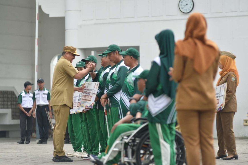 Bobby Nasution Beri Tali Asih 13 Legenda Olahraga Sumut Di Hari Haornas